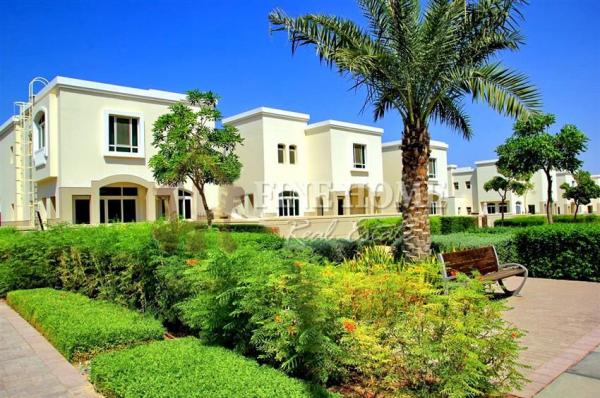 Beautifully Landscaped 2BR Townhouse in Al Ghadeer