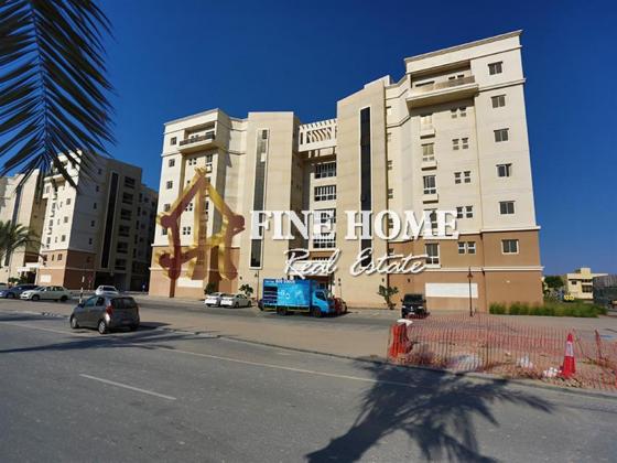 2BR w Balcony+Parking /Vacant Now in Baniyas