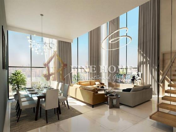 Live in a Luxurious Penthouse with Canal View