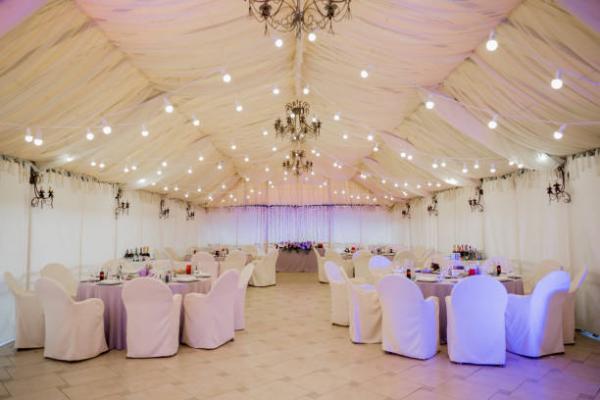 Luxury Tent Rentals in UAE | Wedding & Majlis Tents | ARABIAN TENTS UAE