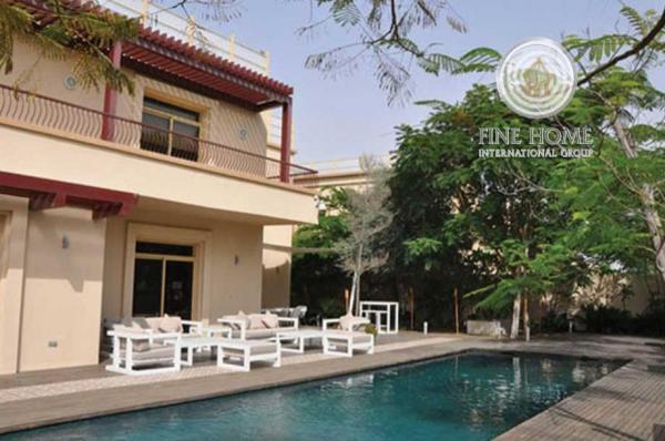 Luxurious and Lush Green Villa, Private Pool