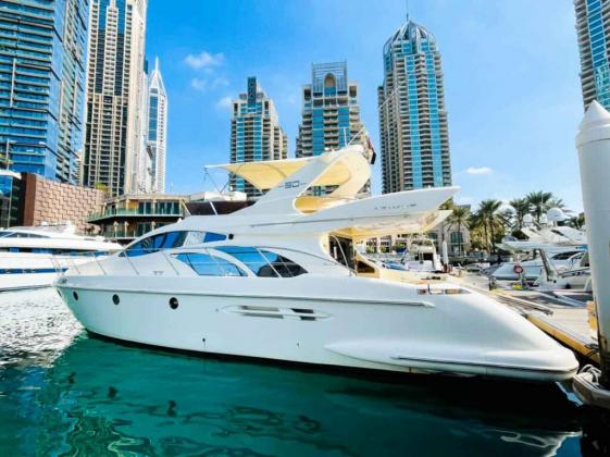 Empire Yacht: Dubai Luxury Yacht Azimut 50Ft