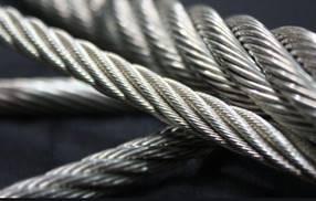 Lifting and hoisting can be done with a stainless steel wire rope