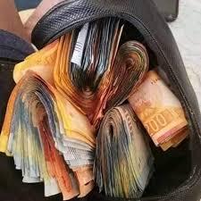 Herbalist Dr. Twaha Banda Combines sacred herbs for Luck, magic spells, love potion, cleansing +2773
