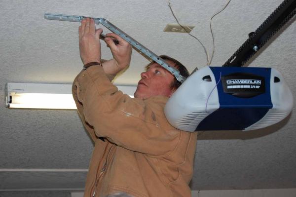 Garage Door Opener Repair Cheyenne